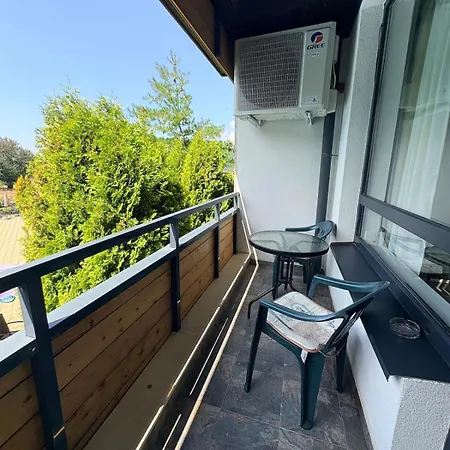 Cozy Between Bansko & Lejlighed *